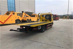 宜川路非事故拖车